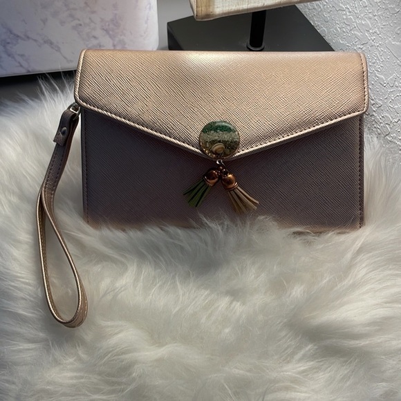 ๐ Travelambo Rose Gold Clutch Wristlet Travel Purse Organizer RFID NWOT - Picture 2 of 5